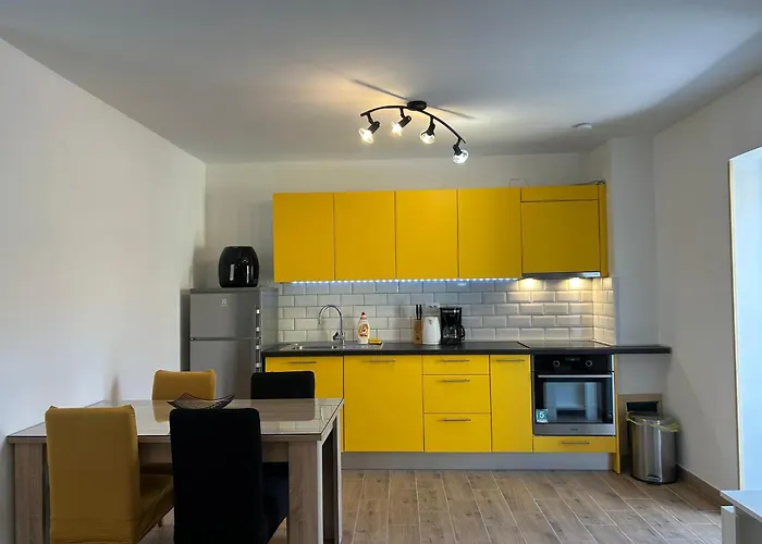 Nikola Apartamento *